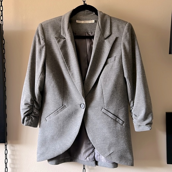 Gibson Brand Ruched Sleeve Blazer - Picture 2 of 5